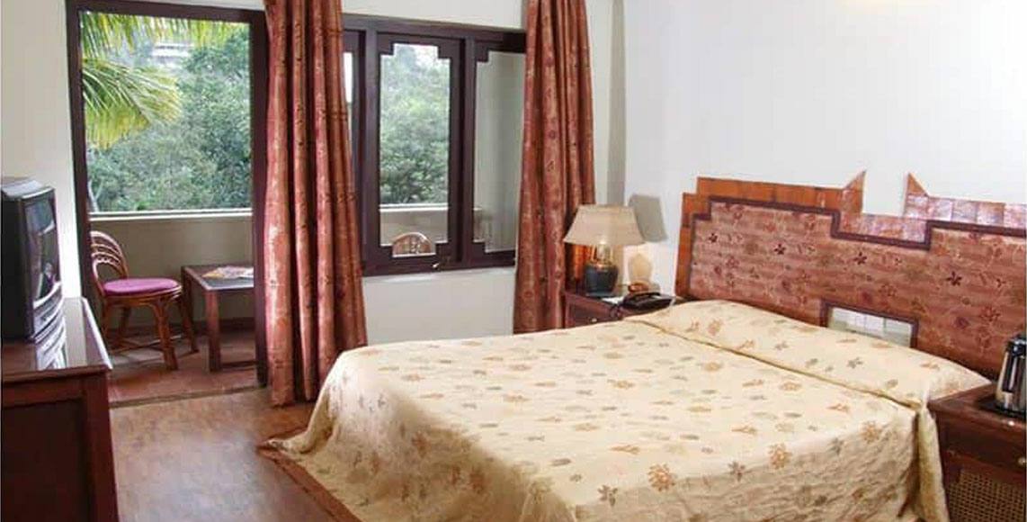 Deluxe rooms at Green Gates Hotel